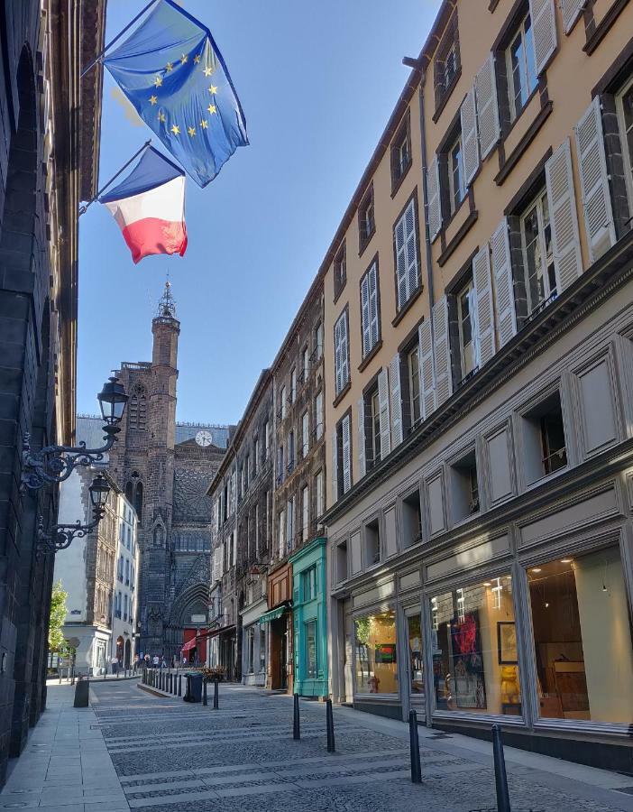 Suite Hotel De Ville - Cathedrale Clermont-Ferrand Exterior foto